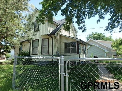 Photo of 2445 Ellison Avenue, Omaha, NE 68111 (MLS # 22613306)