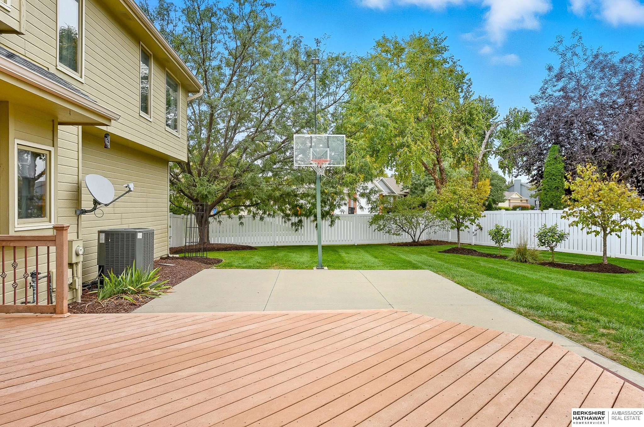 Omaha, Nebraska 68136, United States, 4 Bedrooms Bedrooms, ,2 BathroomsBathrooms,Residential,Active,229730