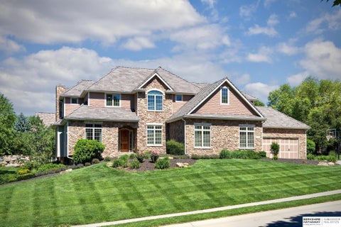 Photo of 1412 N 134th Circle, Omaha, NE 68154 (MLS # 22618182)