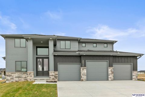 Photo of 20976 Ogden Street, Elkhorn, NE 68022 (MLS # 22517346)