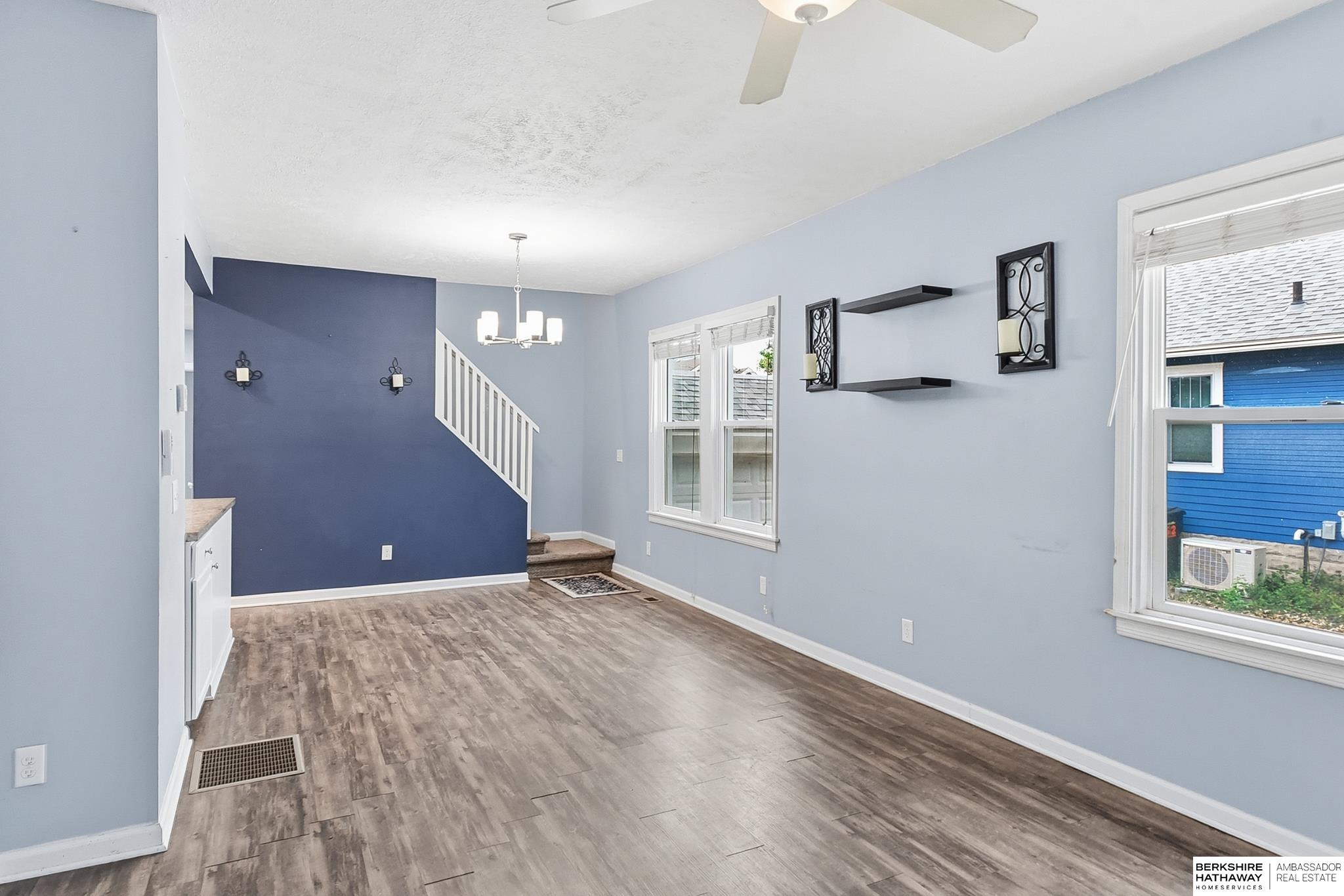 Fremont, Nebraska 68025, United States, 3 Bedrooms Bedrooms, ,2 BathroomsBathrooms,Residential,Active,236305