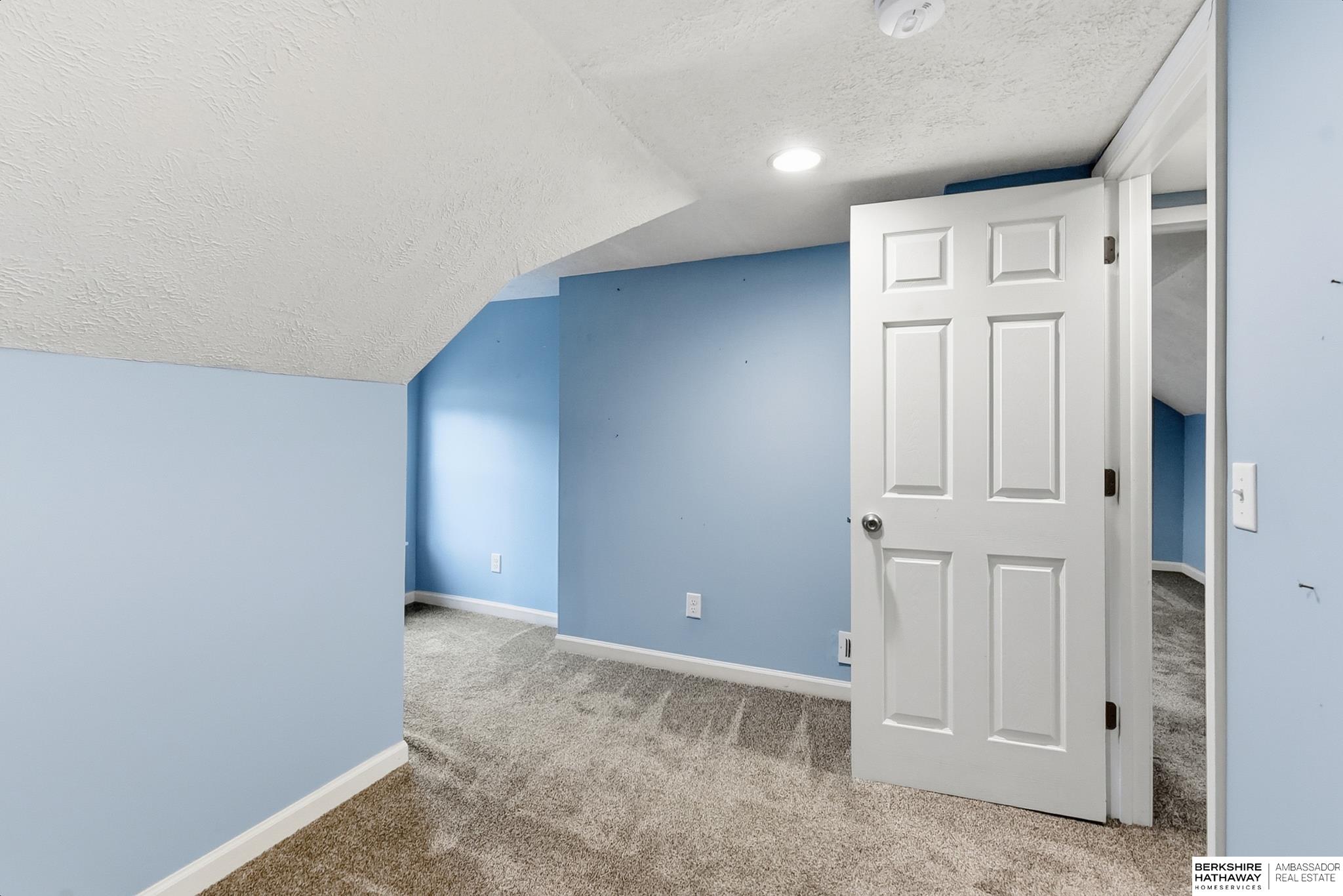 Fremont, Nebraska 68025, United States, 3 Bedrooms Bedrooms, ,2 BathroomsBathrooms,Residential,Active,236305