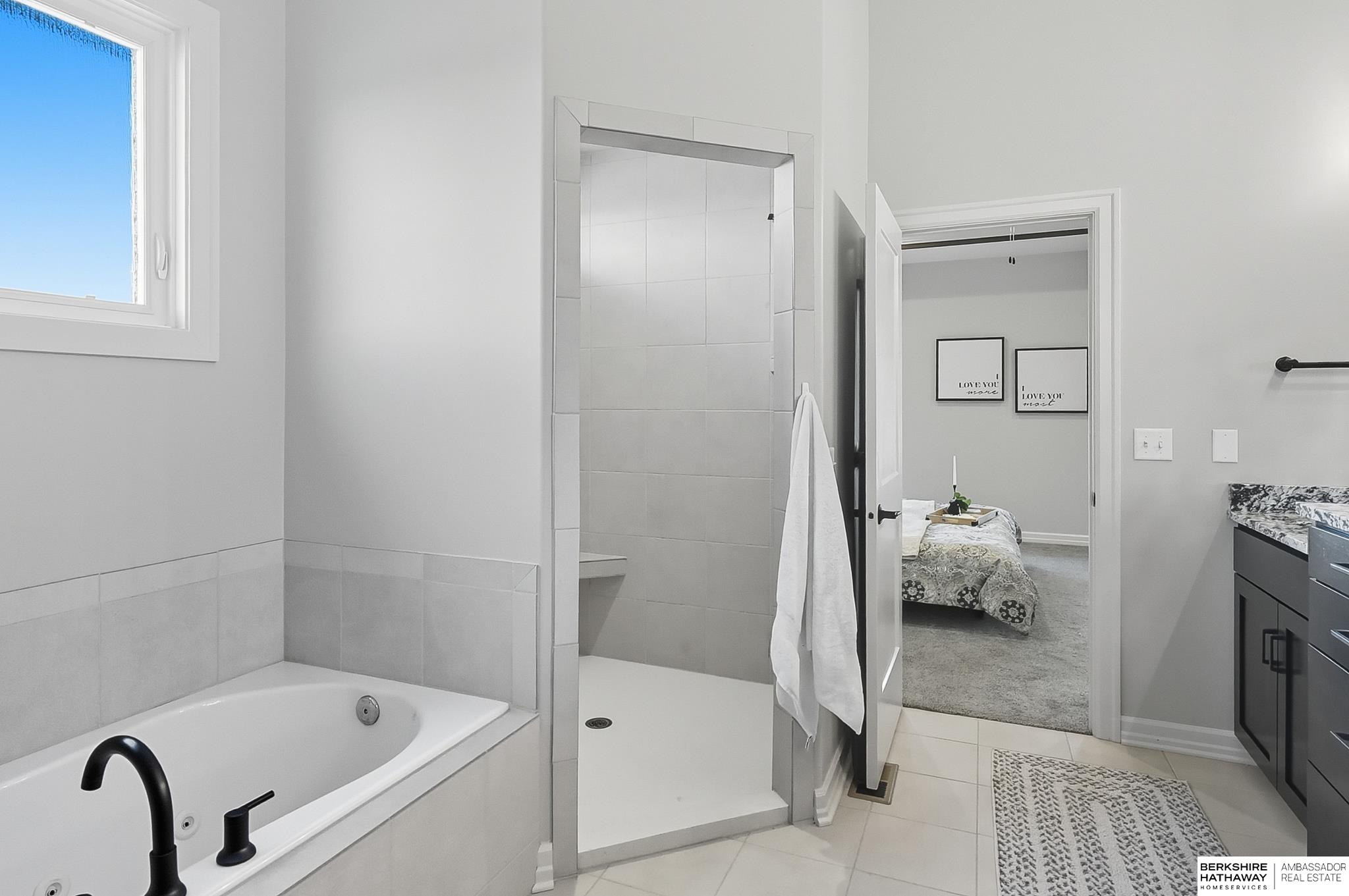 Papillion, Nebraska 68046, United States, 4 Bedrooms Bedrooms, ,3 BathroomsBathrooms,Residential,Active,222039