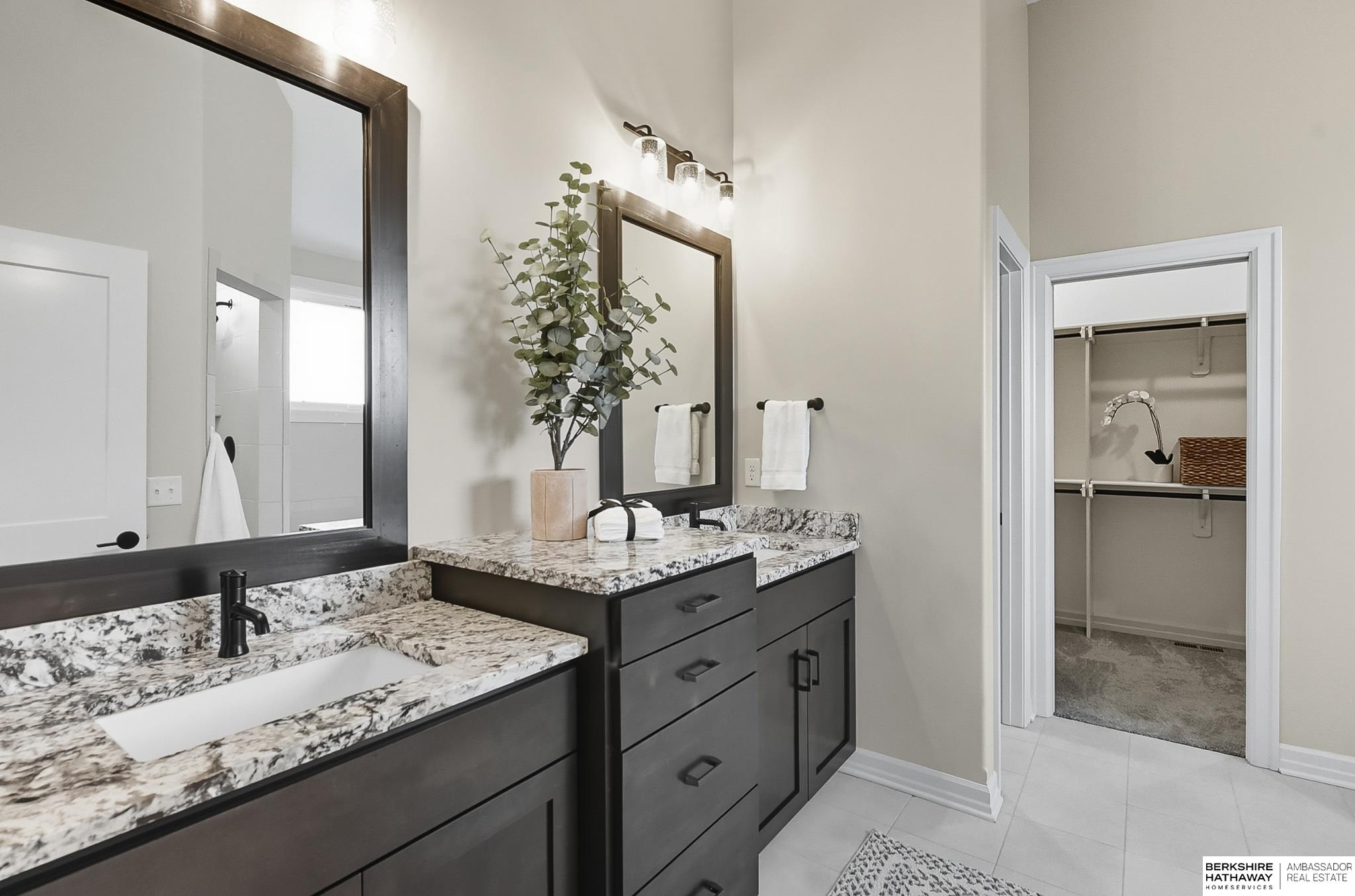 Papillion, Nebraska 68046, United States, 4 Bedrooms Bedrooms, ,3 BathroomsBathrooms,Residential,Active,222039