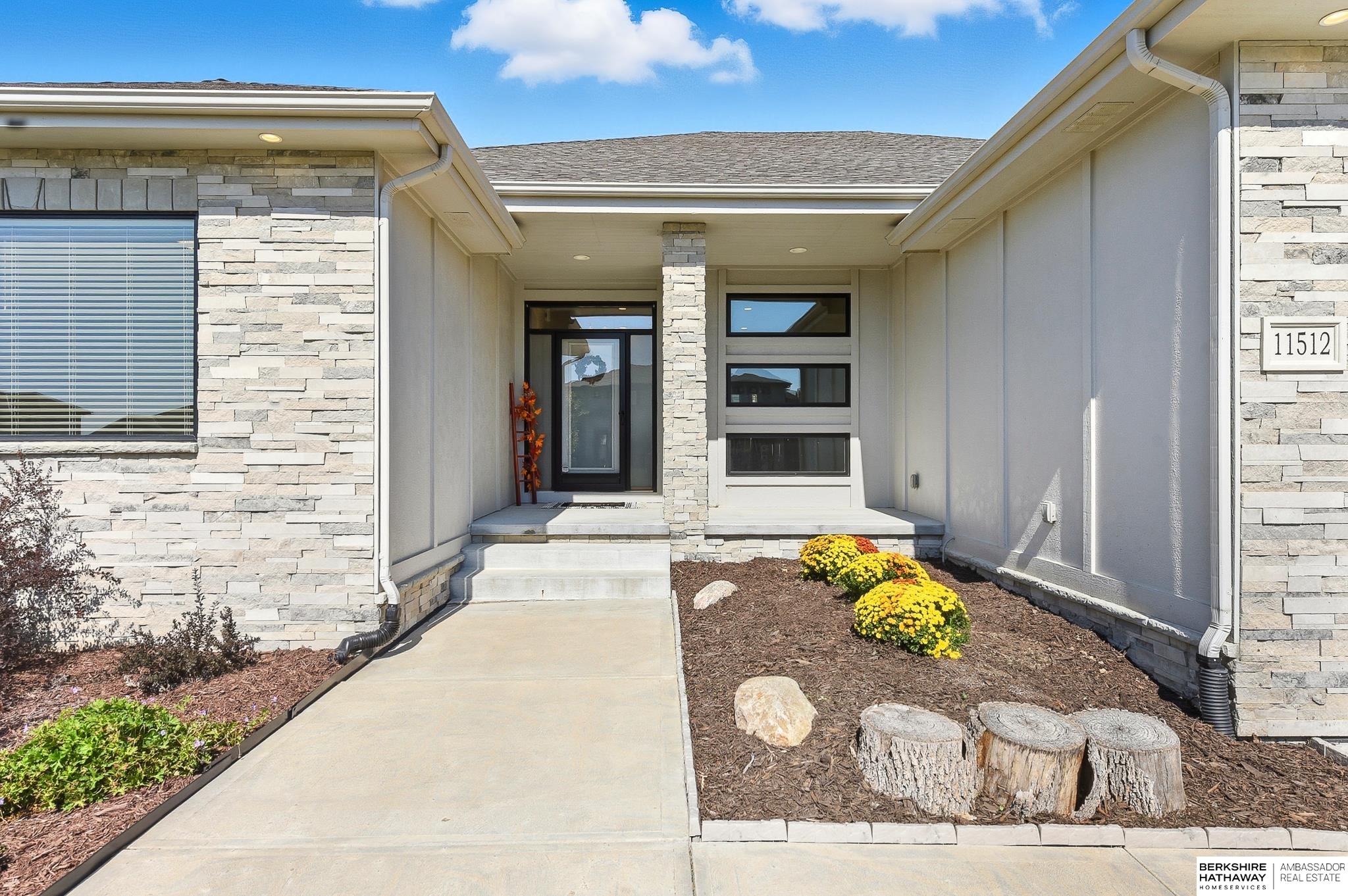 Papillion, Nebraska 68046, United States, 4 Bedrooms Bedrooms, ,3 BathroomsBathrooms,Residential,Active,222039