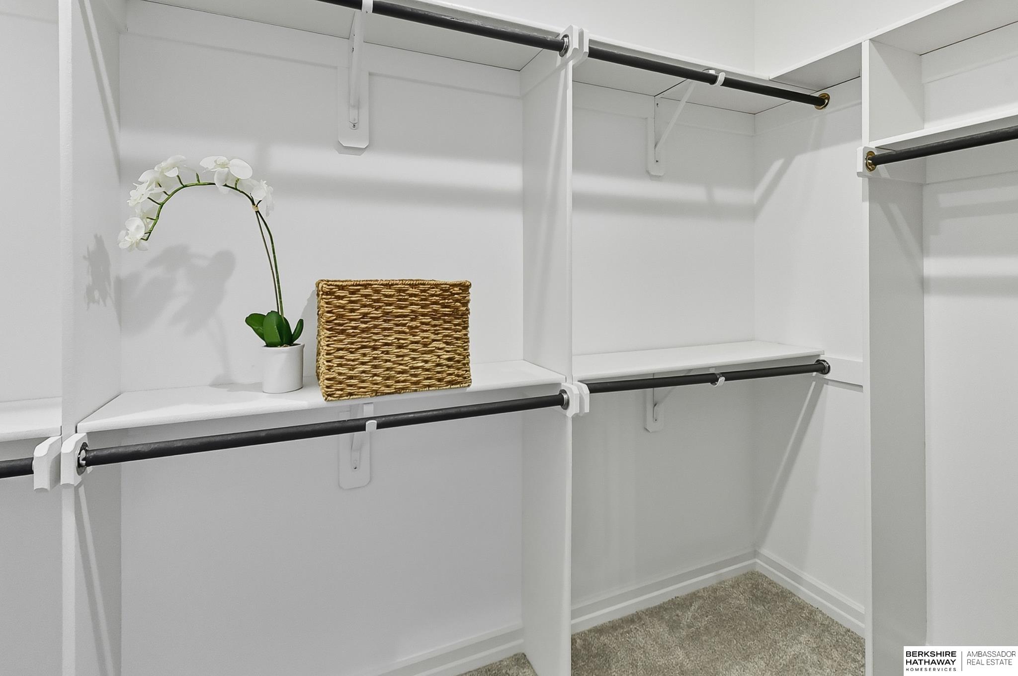 Papillion, Nebraska 68046, United States, 4 Bedrooms Bedrooms, ,3 BathroomsBathrooms,Residential,Active,222039