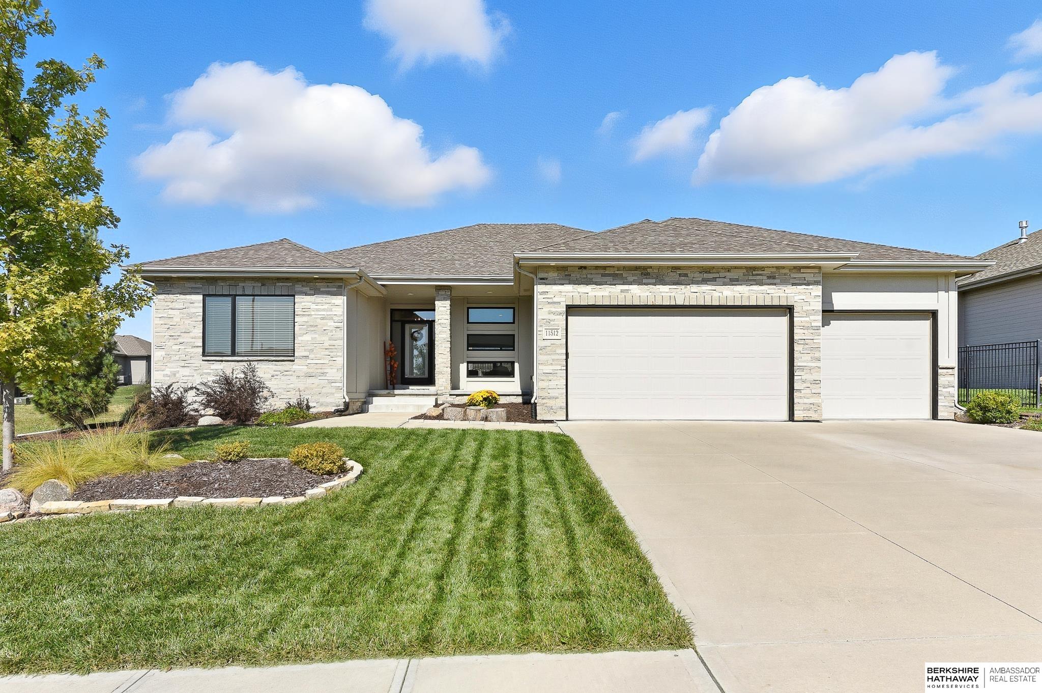 Papillion, Nebraska 68046, United States, 4 Bedrooms Bedrooms, ,3 BathroomsBathrooms,Residential,Active,222039