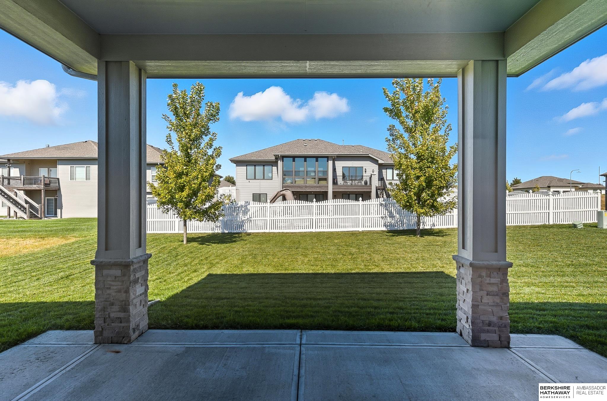 Papillion, Nebraska 68046, United States, 4 Bedrooms Bedrooms, ,3 BathroomsBathrooms,Residential,Active,222039