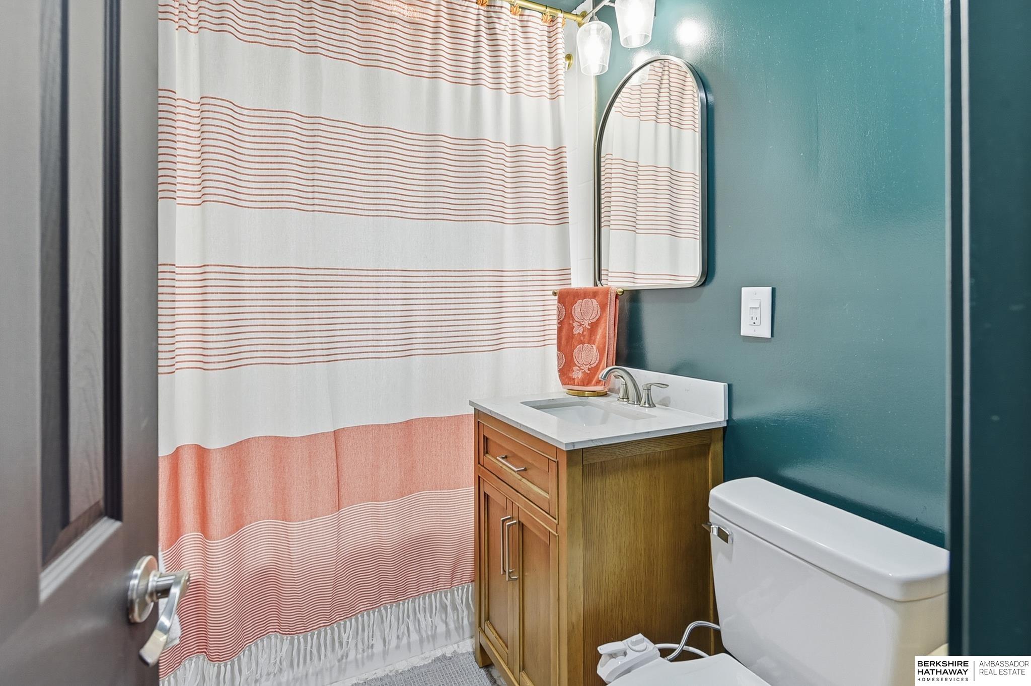 Bellevue, Nebraska 68005, United States, 3 Bedrooms Bedrooms, ,1 BathroomBathrooms,Residential,Active,233790