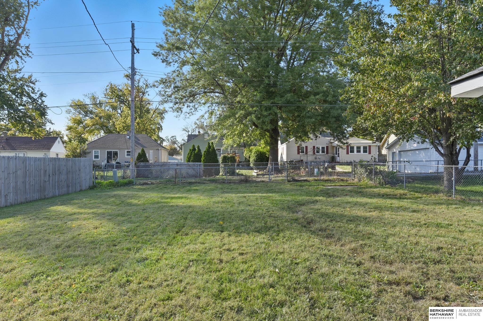 Bellevue, Nebraska 68005, United States, 3 Bedrooms Bedrooms, ,1 BathroomBathrooms,Residential,Active,233790