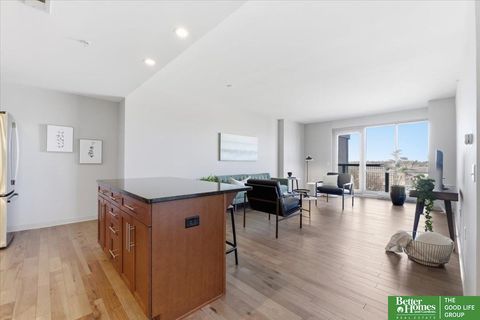 Photo of 3201 Dodge Court #5710, Omaha, NE 68131 (MLS # 22605344)