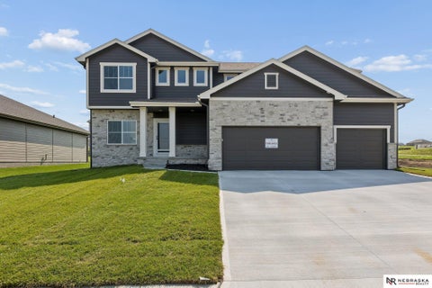 Photo of 11209 N 173 Street, Bennington, NE 68007 (MLS # 22627597)