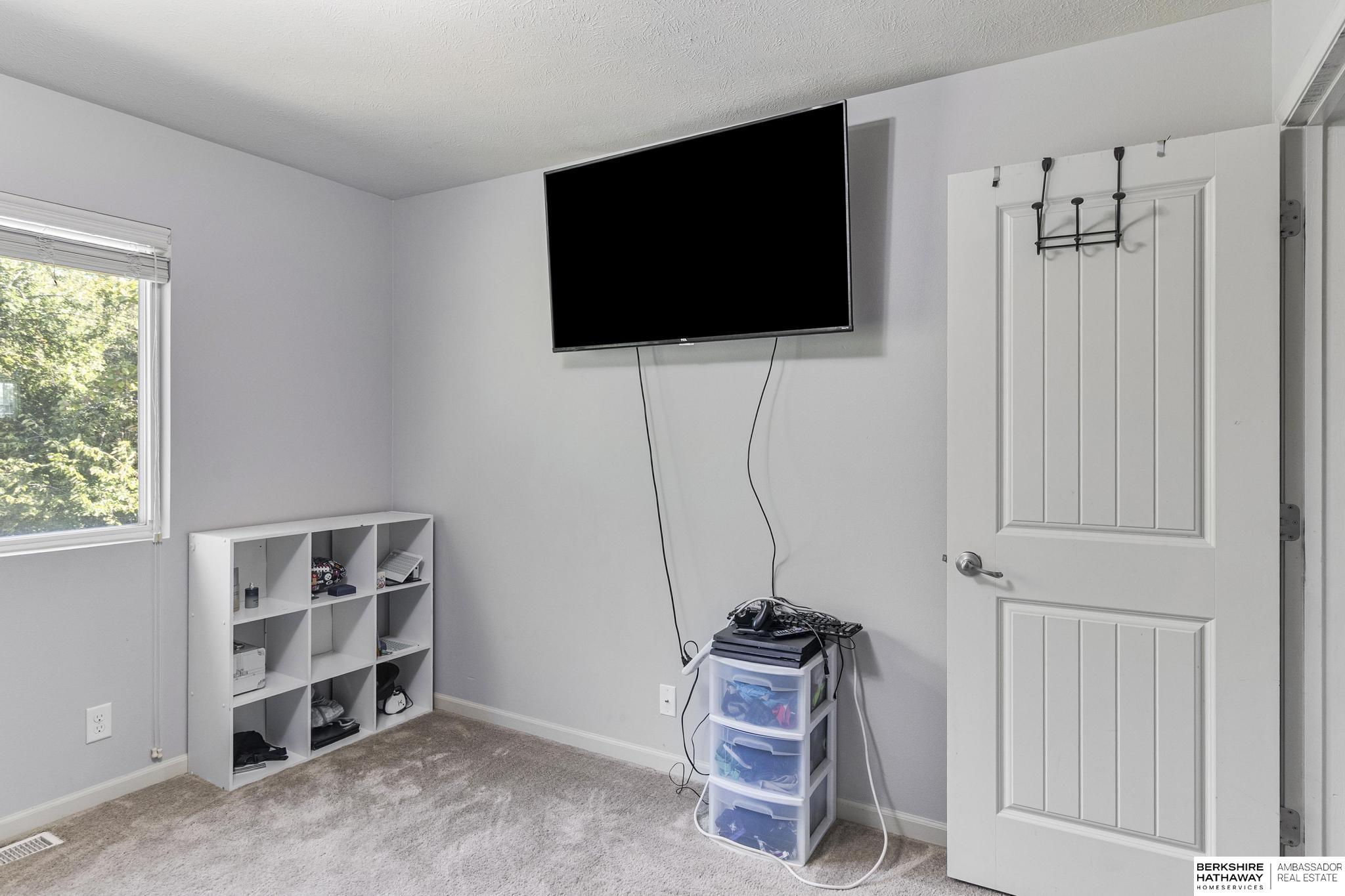 Omaha, Nebraska 68142, United States, 3 Bedrooms Bedrooms, ,2 BathroomsBathrooms,Residential,Active,225642