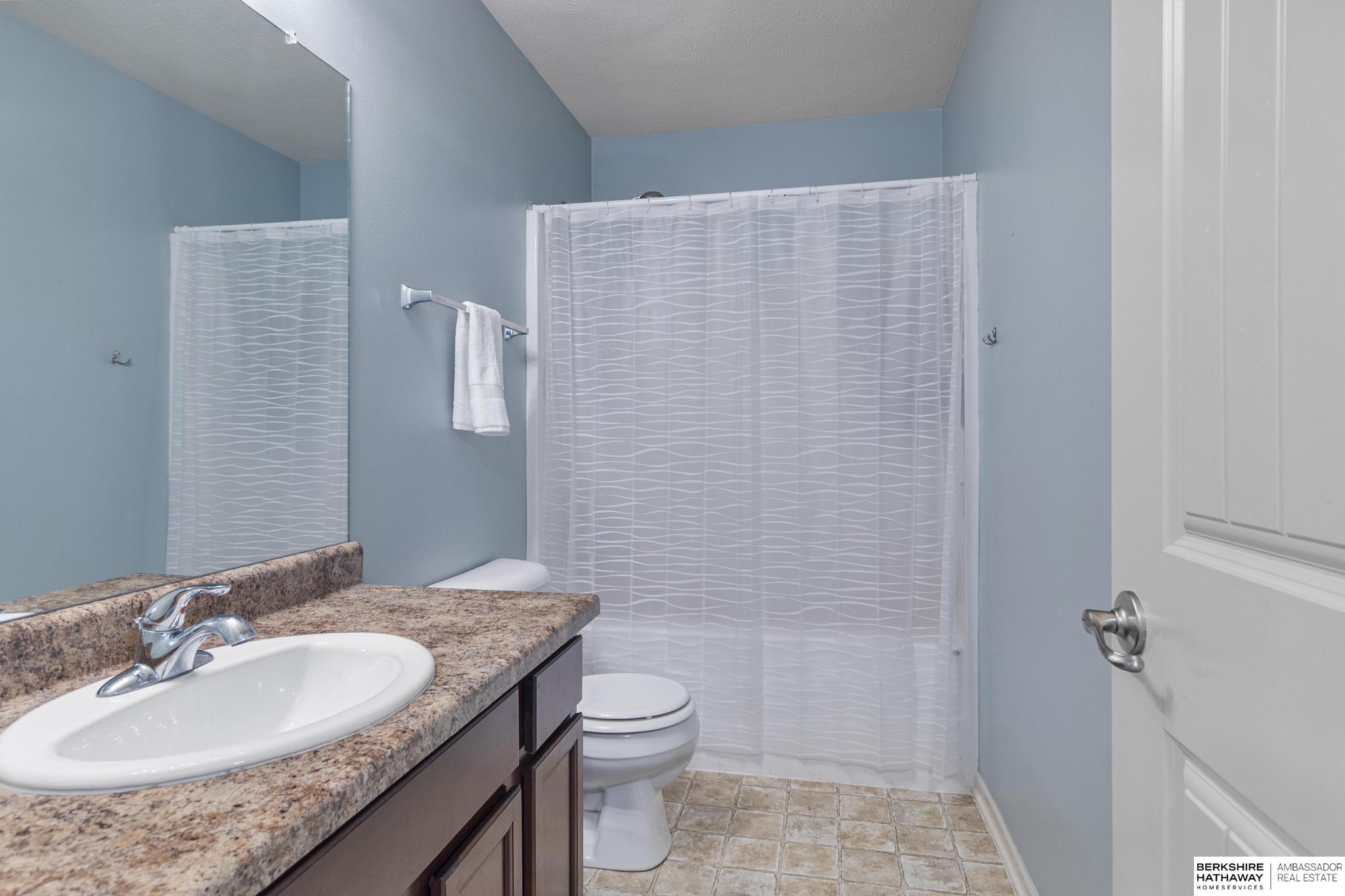 Omaha, Nebraska 68142, United States, 3 Bedrooms Bedrooms, ,2 BathroomsBathrooms,Residential,Active,225642