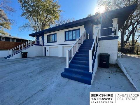 Photo of 5613 Charles Street, Omaha, NE 68132 (MLS # 22612333)