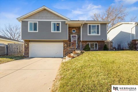 Photo of 5009 NW 6th Street, Lincoln, NE 68521 (MLS # 22535373)