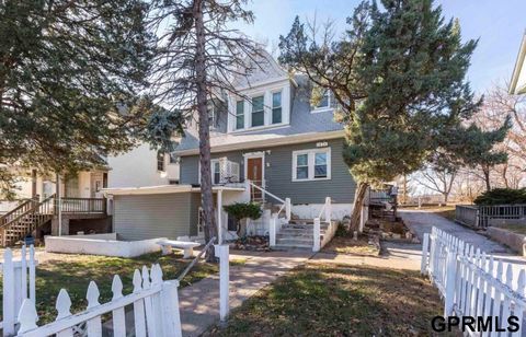Photo of 1526 S 29 Street, Omaha, NE 68105 (MLS # 22612083)