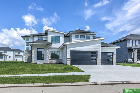 Photo of 21120 Arlington Street, Elkhorn, NE 68022 (MLS # 22606535)