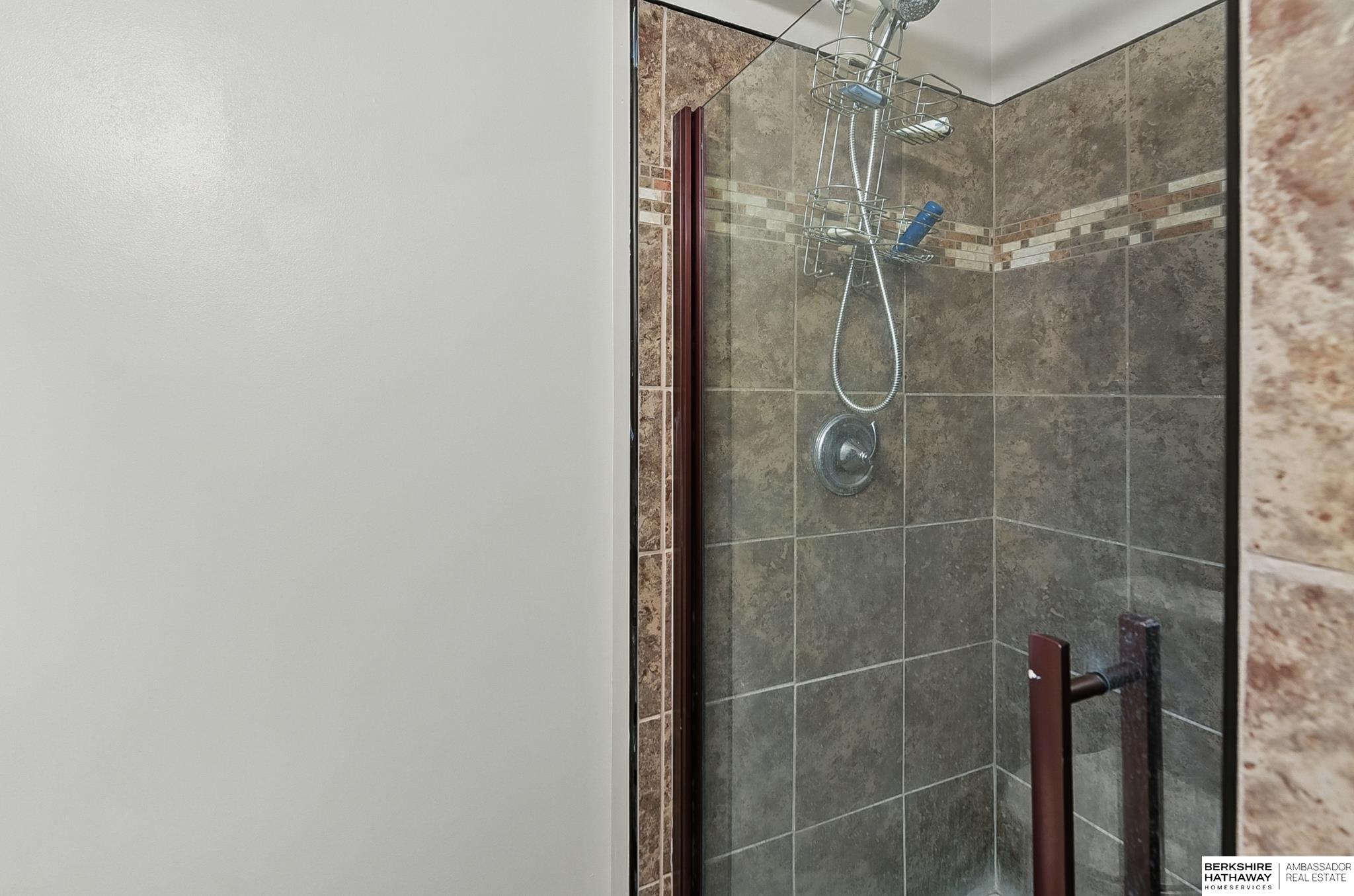 Omaha, Nebraska 68122, United States, 3 Bedrooms Bedrooms, ,2 BathroomsBathrooms,Residential,Pending,180847