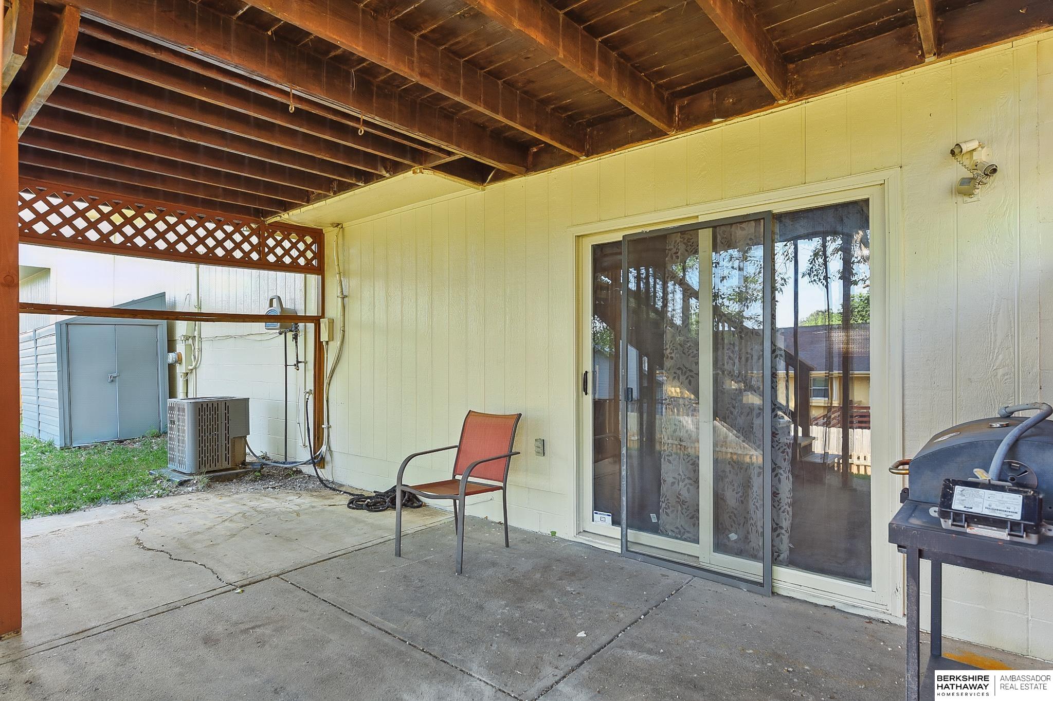 Omaha, Nebraska 68122, United States, 3 Bedrooms Bedrooms, ,2 BathroomsBathrooms,Residential,Pending,180847