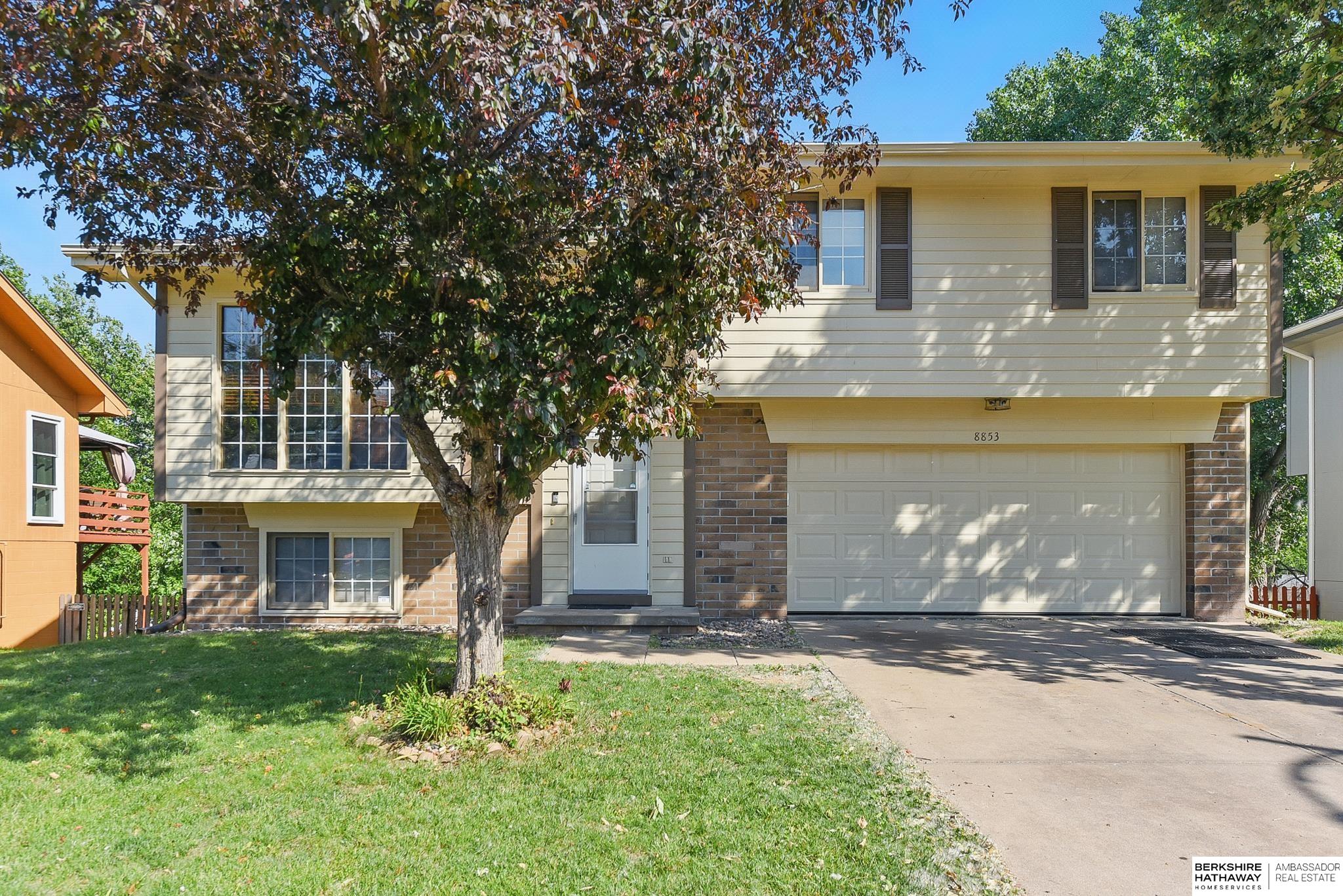 Omaha, Nebraska 68122, United States, 3 Bedrooms Bedrooms, ,2 BathroomsBathrooms,Residential,Pending,180847