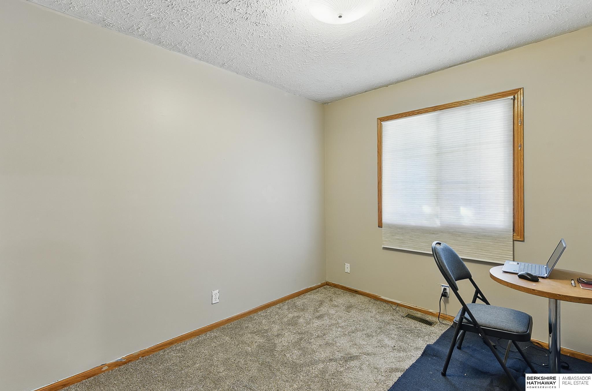 Omaha, Nebraska 68122, United States, 3 Bedrooms Bedrooms, ,2 BathroomsBathrooms,Residential,Pending,180847