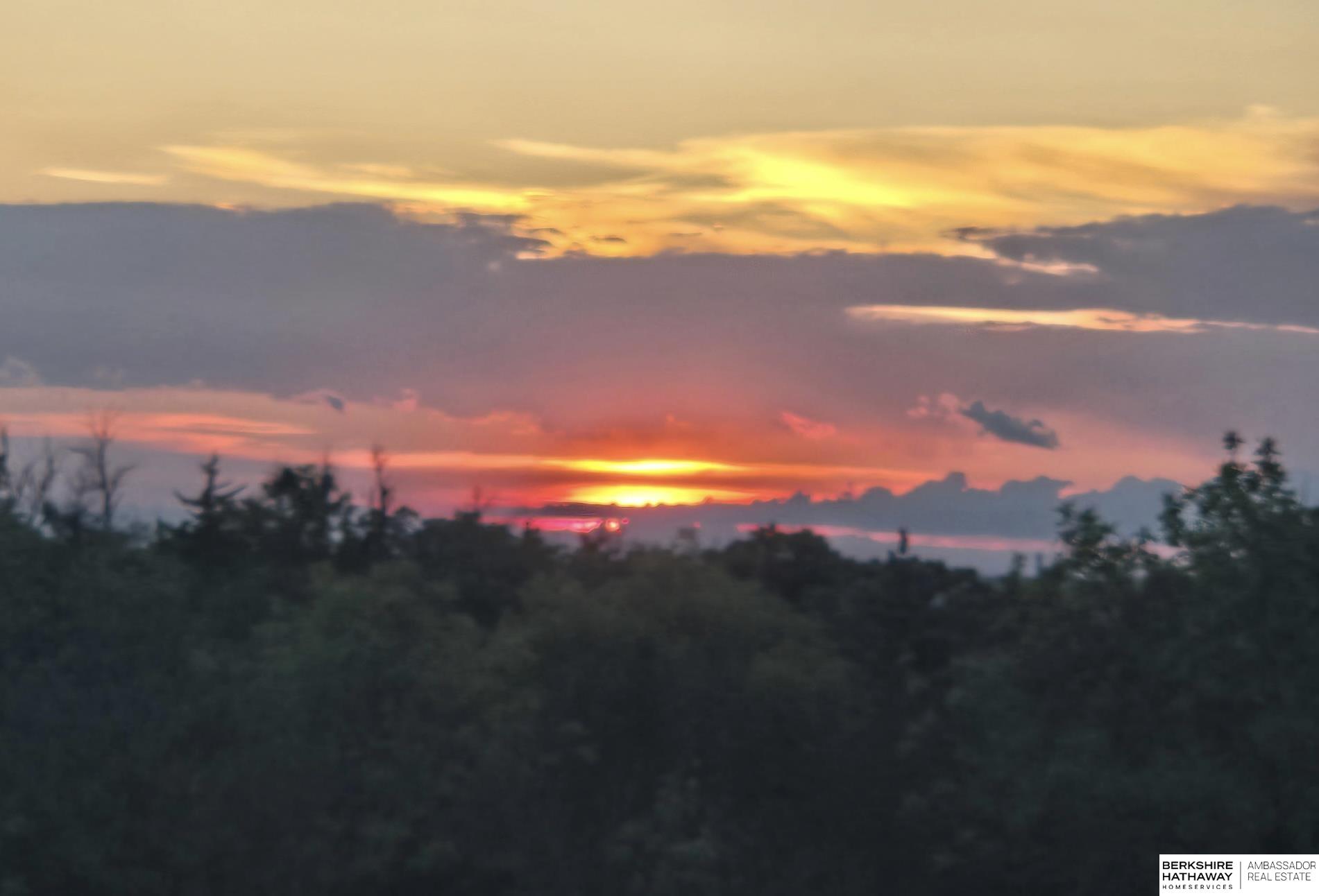 Louisville, Nebraska 68037, United States, 3 Bedrooms Bedrooms, ,3 BathroomsBathrooms,Residential,Active,198590