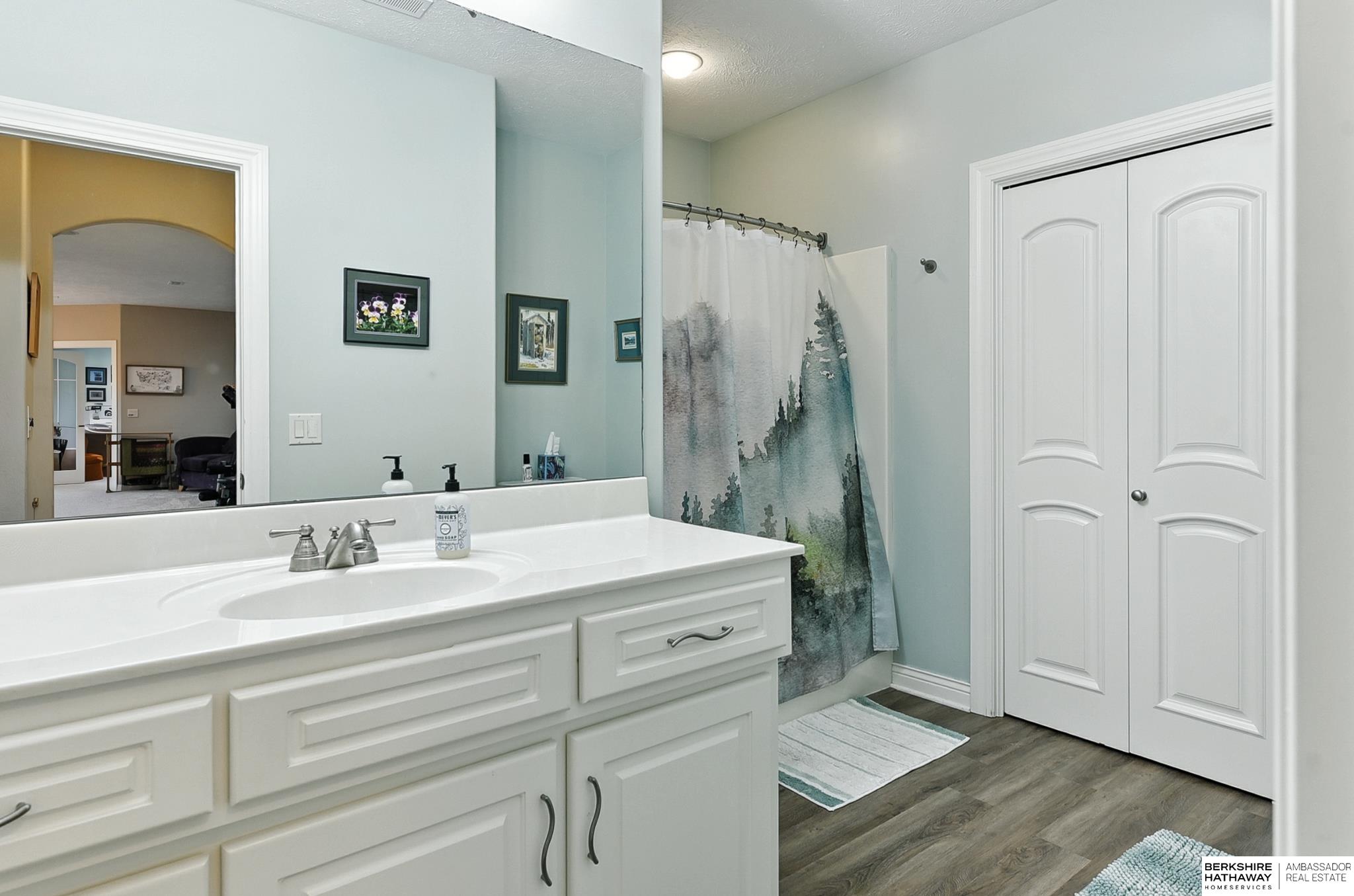 Louisville, Nebraska 68037, United States, 3 Bedrooms Bedrooms, ,3 BathroomsBathrooms,Residential,Active,198590