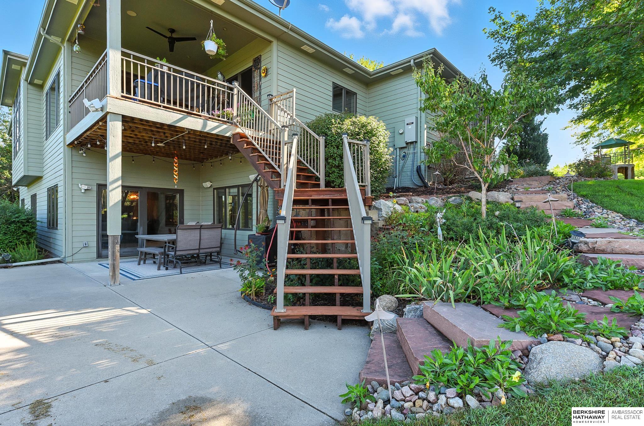 Louisville, Nebraska 68037, United States, 3 Bedrooms Bedrooms, ,3 BathroomsBathrooms,Residential,Active,198590