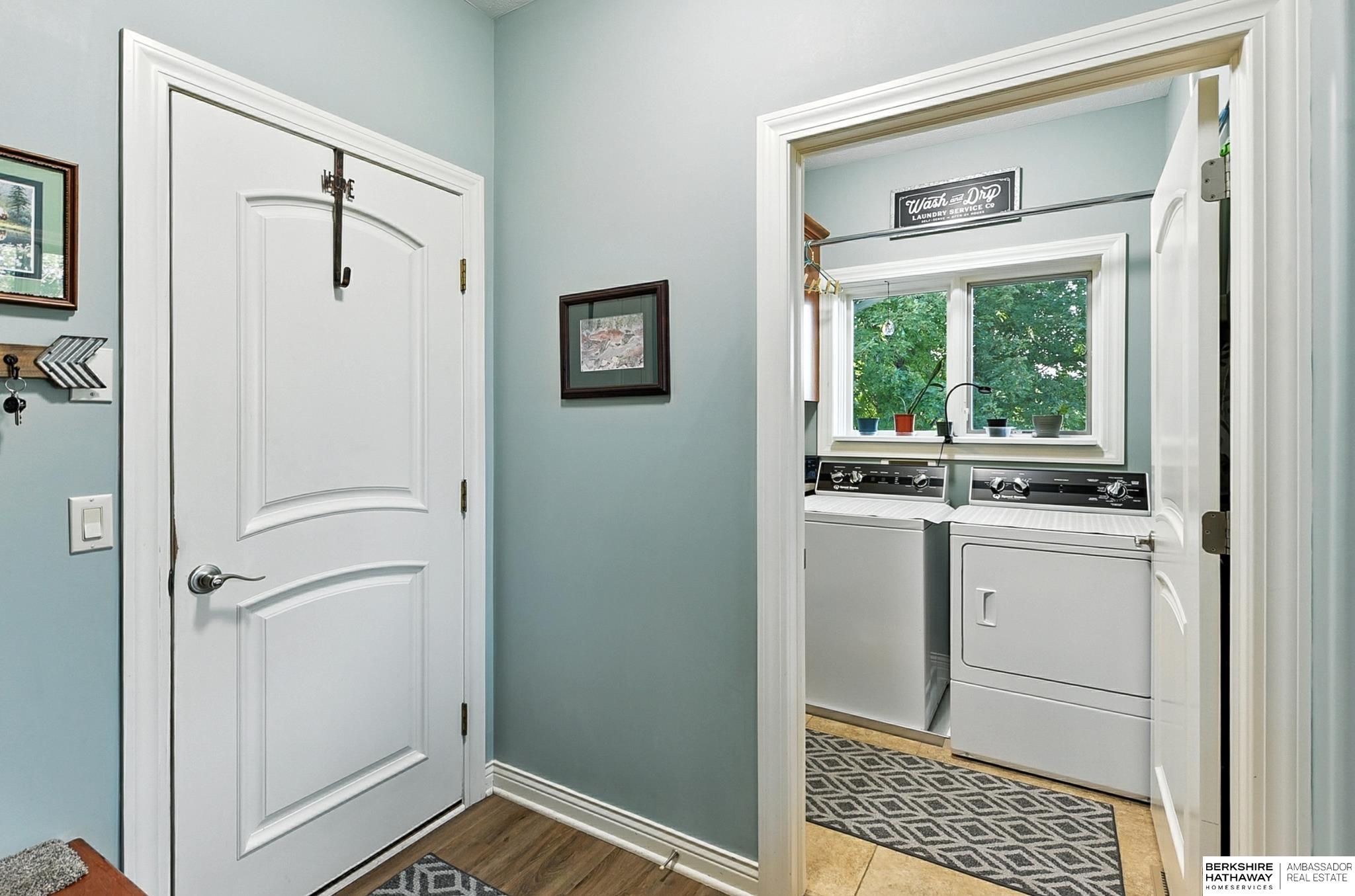 Louisville, Nebraska 68037, United States, 3 Bedrooms Bedrooms, ,3 BathroomsBathrooms,Residential,Active,198590