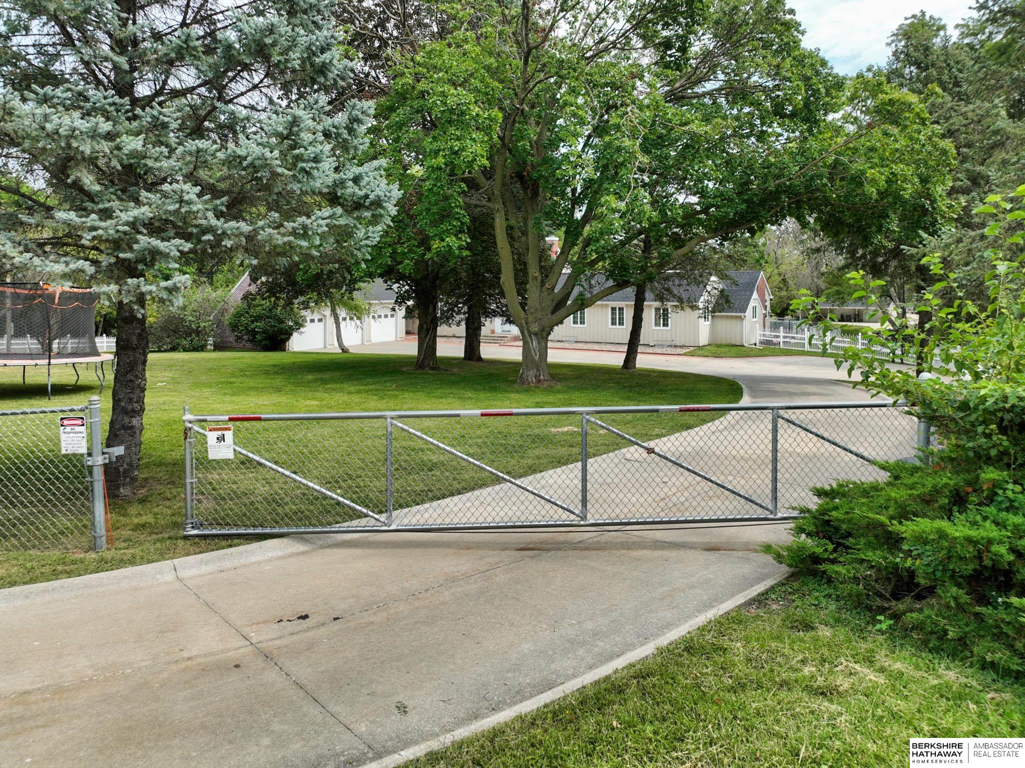 Council Bluffs, Iowa 51503, United States, 3 Bedrooms Bedrooms, ,3 BathroomsBathrooms,Residential,Active,44277