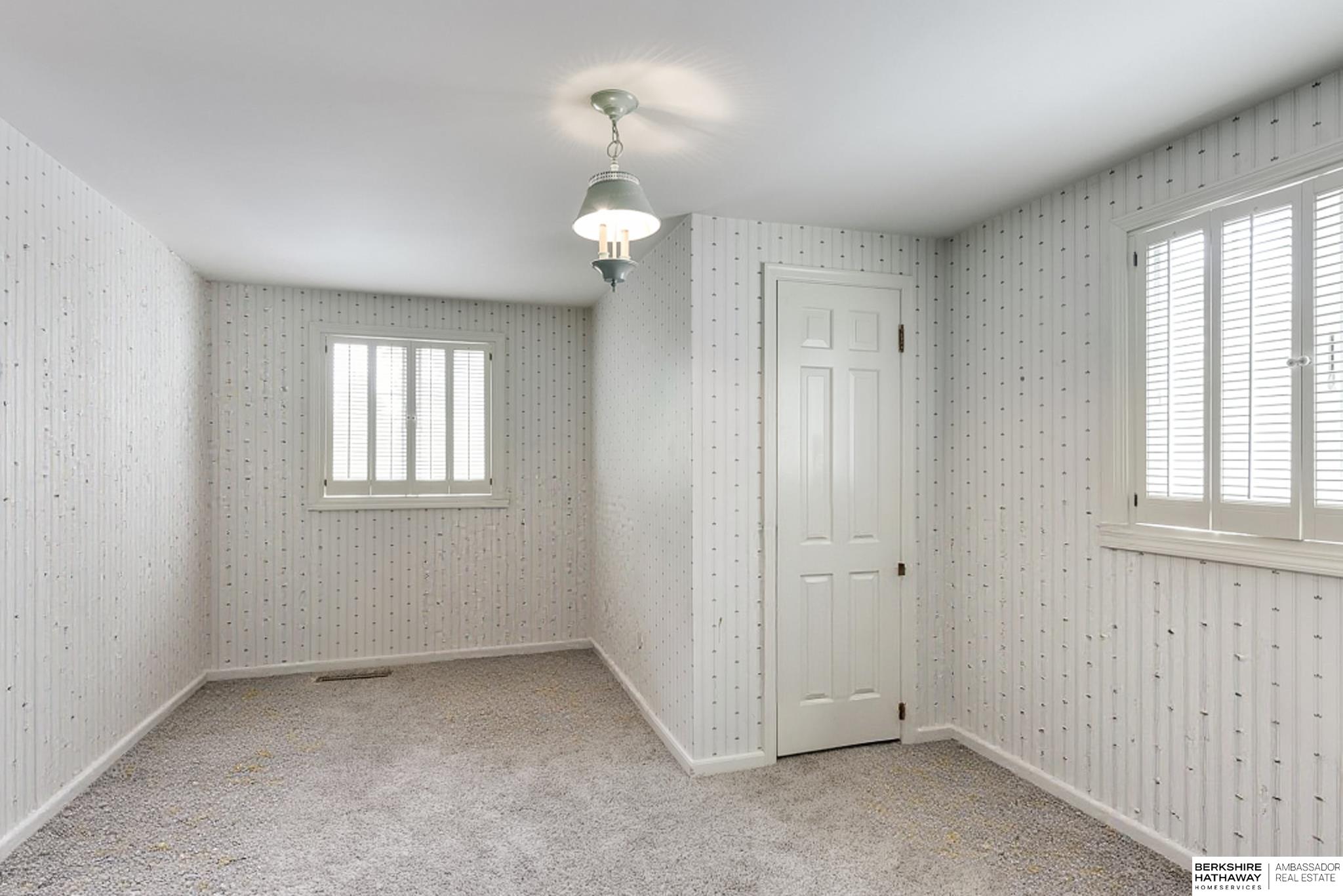 Council Bluffs, Iowa 51503, United States, 3 Bedrooms Bedrooms, ,3 BathroomsBathrooms,Residential,Active,44277