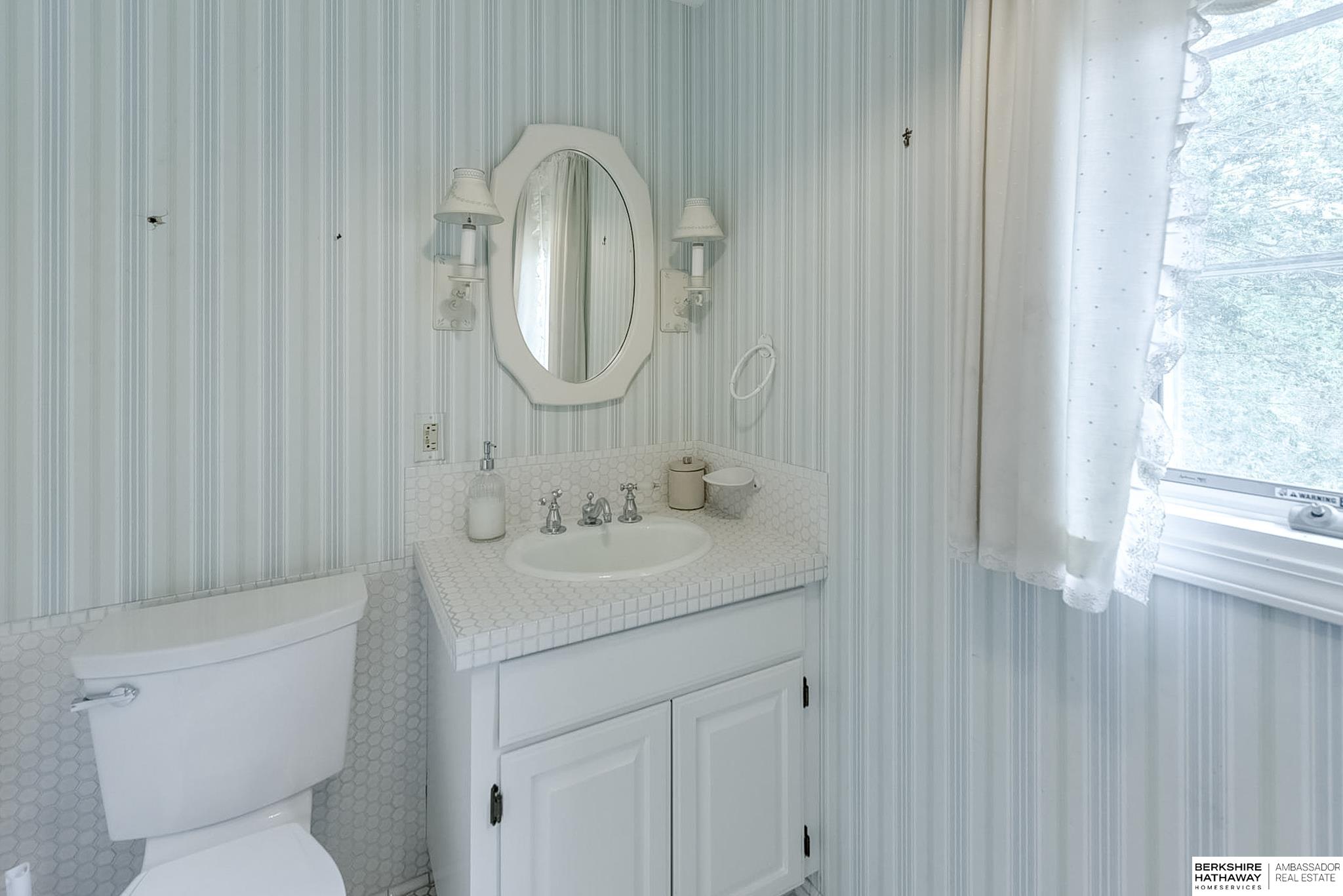 Council Bluffs, Iowa 51503, United States, 3 Bedrooms Bedrooms, ,3 BathroomsBathrooms,Residential,Active,44277