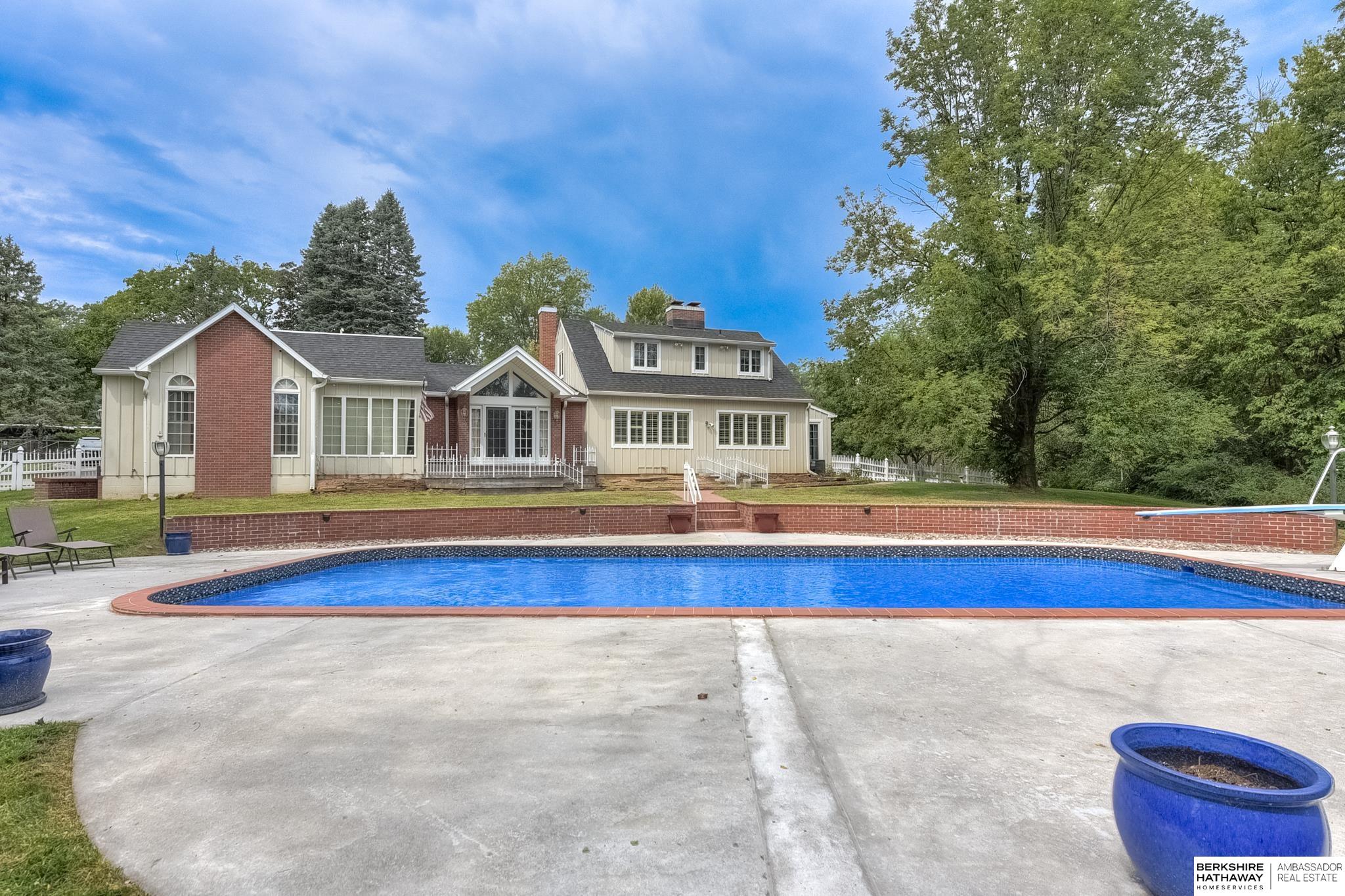 Council Bluffs, Iowa 51503, United States, 3 Bedrooms Bedrooms, ,3 BathroomsBathrooms,Residential,Active,44277