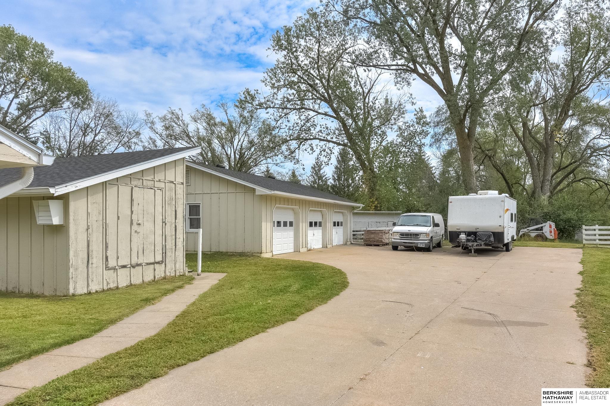 Council Bluffs, Iowa 51503, United States, 3 Bedrooms Bedrooms, ,3 BathroomsBathrooms,Residential,Active,44277