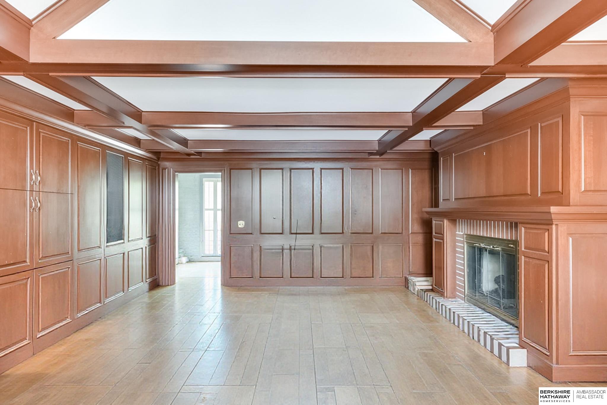 Council Bluffs, Iowa 51503, United States, 3 Bedrooms Bedrooms, ,3 BathroomsBathrooms,Residential,Active,44277