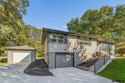 Photo of 919 N 69 Street, Omaha, NE 68132 (MLS # 22628645)