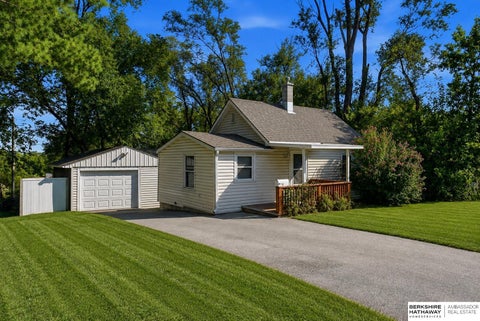 Photo of 7082 Binney Street, Omaha, NE 68104 (MLS # 22624840)