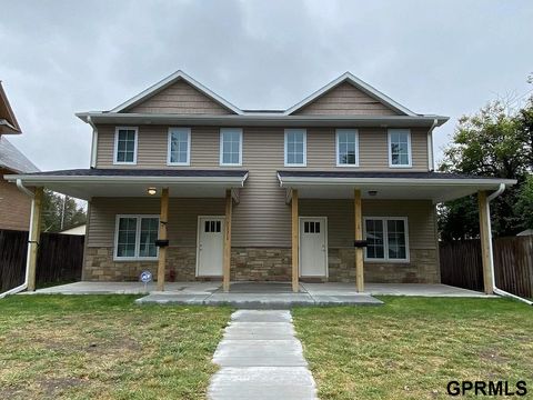Photo of 3131 Dudley Street, Lincoln, NE 68503 (MLS # 22606832)
