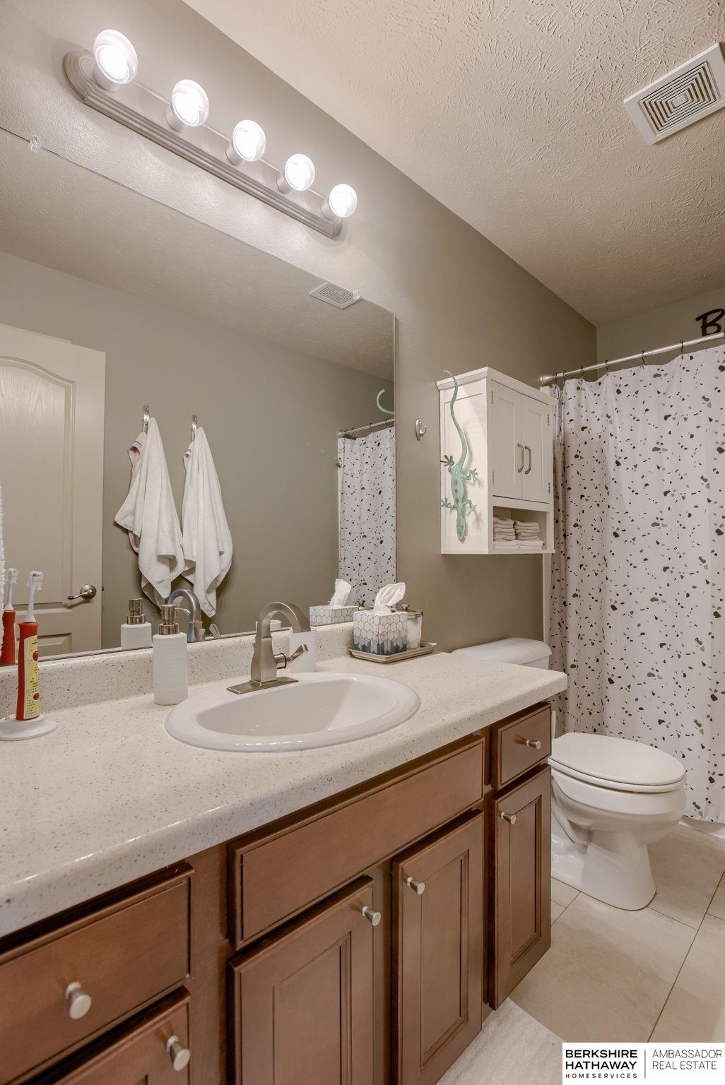 Omaha, Nebraska 68116, United States, 4 Bedrooms Bedrooms, ,3 BathroomsBathrooms,Residential,Active,177962