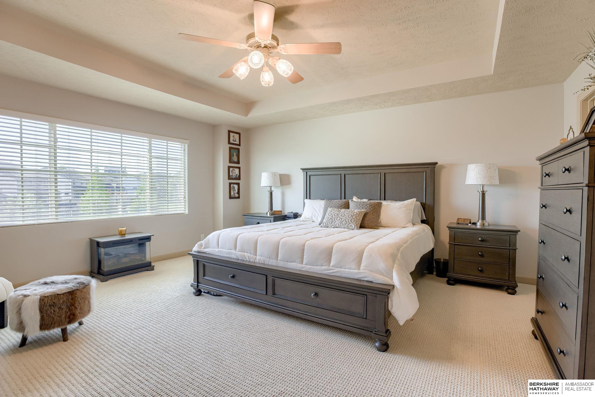 Omaha, Nebraska 68116, United States, 4 Bedrooms Bedrooms, ,3 BathroomsBathrooms,Residential,Active,177962