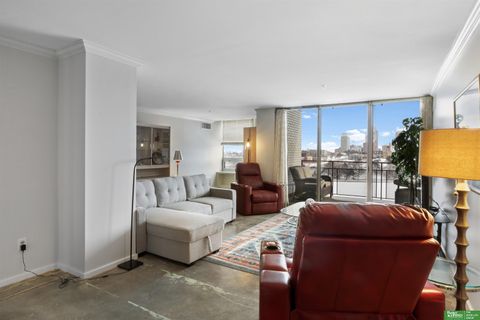 Photo of 3000 Farnam Street #5o, Omaha, NE 68131 (MLS # 22519093)