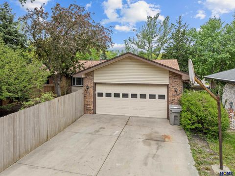 Photo of 3321 N 73rd Street, Lincoln, NE 68507 (MLS # 22612408)