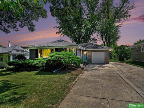 Photo of 5819 Hamilton Street, Omaha, NE 68104 (MLS # 22624874)