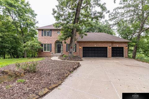 Photo of 19719 Raven Drive, Louisville, NE 68037 (MLS # 22522901)