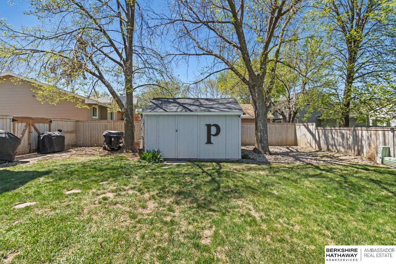 Omaha, Nebraska 68137, United States, 3 Bedrooms Bedrooms, ,2 BathroomsBathrooms,Residential,Pending,121275