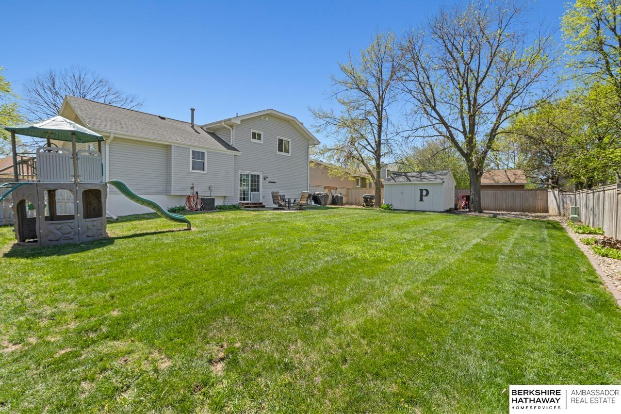 Omaha, Nebraska 68137, United States, 3 Bedrooms Bedrooms, ,2 BathroomsBathrooms,Residential,Pending,121275