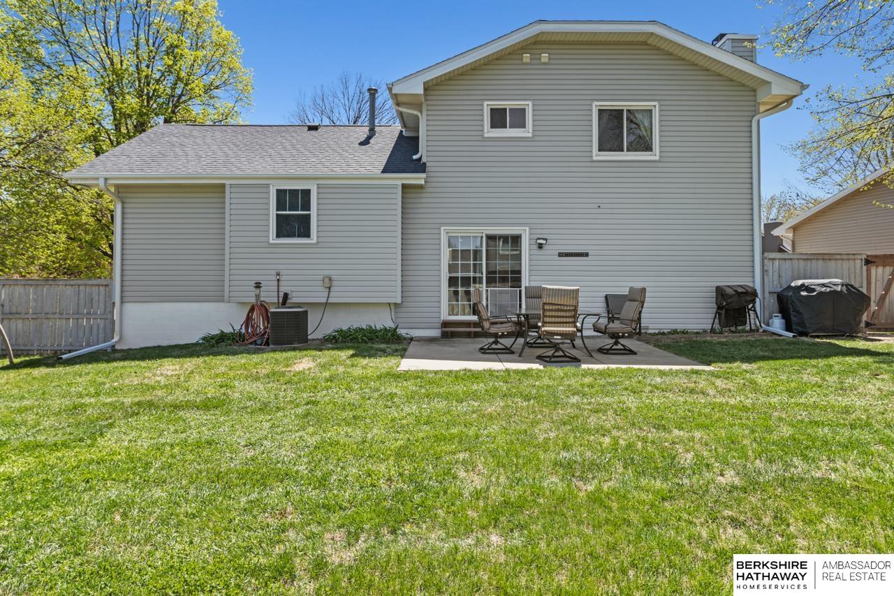 Omaha, Nebraska 68137, United States, 3 Bedrooms Bedrooms, ,2 BathroomsBathrooms,Residential,Pending,121275