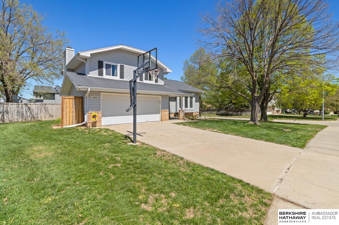 Omaha, Nebraska 68137, United States, 3 Bedrooms Bedrooms, ,2 BathroomsBathrooms,Residential,Pending,121275