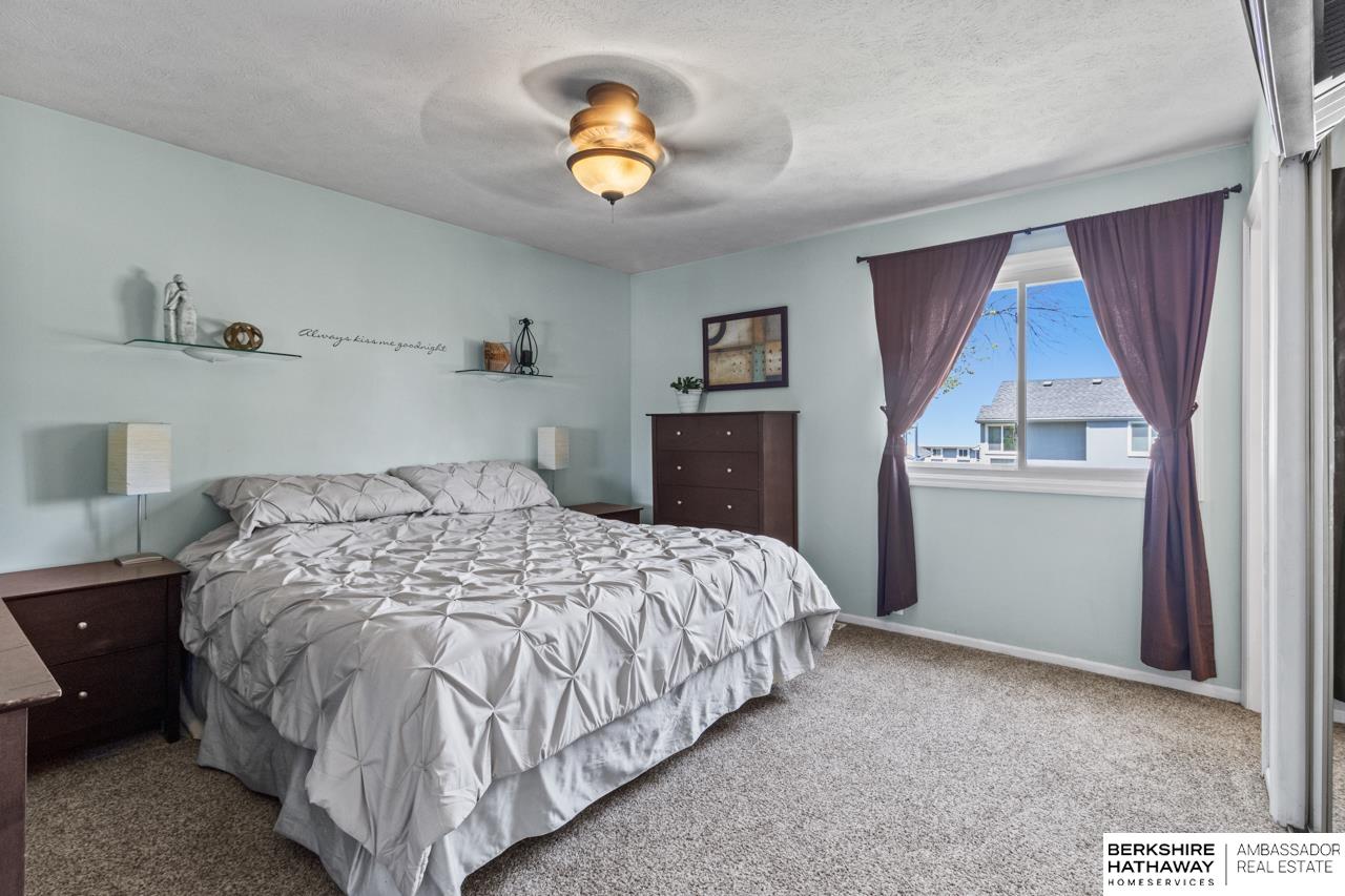 Omaha, Nebraska 68137, United States, 3 Bedrooms Bedrooms, ,2 BathroomsBathrooms,Residential,Pending,121275